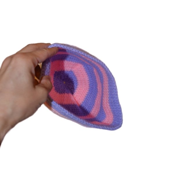 Beanie Hat Knit Crochet Purple Pink Stripes Girls 5-8 y.o. - Picture 4 of 5